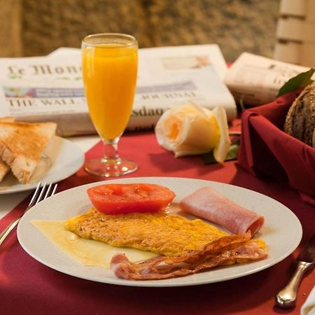 Hotel Puerta Gamboa Виго Экстерьер фото