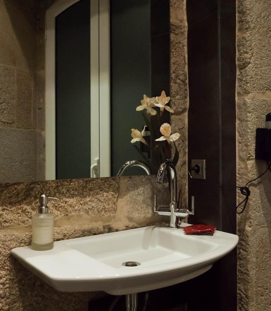 Hotel Puerta Gamboa Виго Экстерьер фото